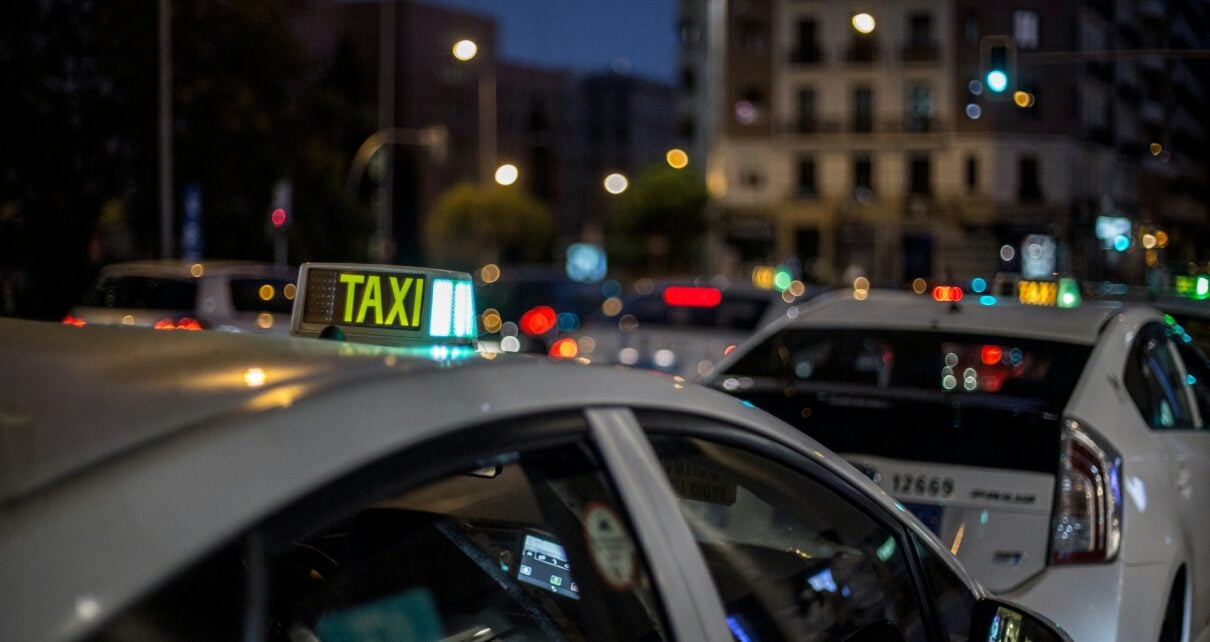 North Charleston Taxi available late at night for emergency trips